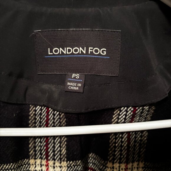 Womens long rain trench coat with flannel lining - Picture 3 of 5